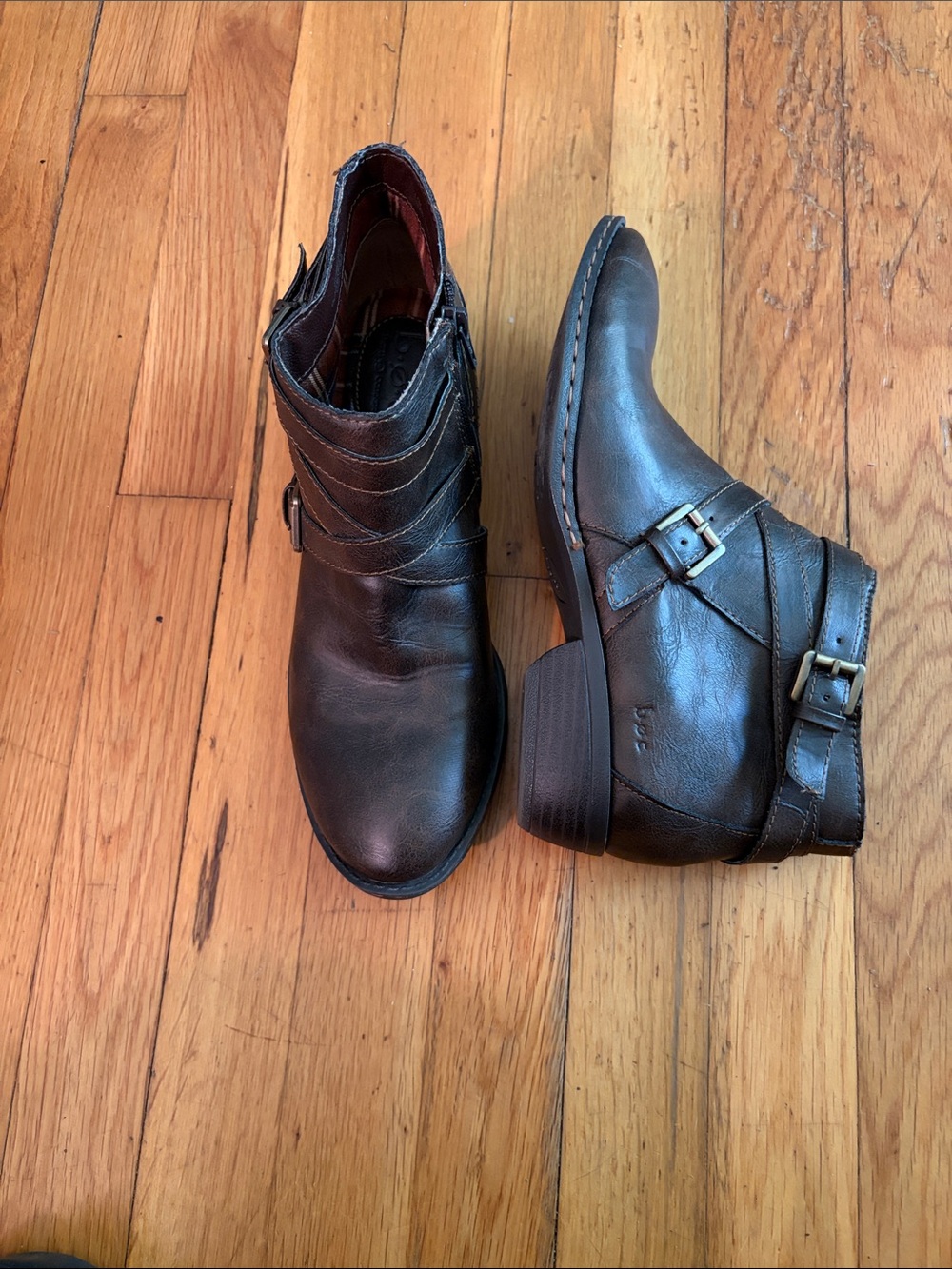 BOC Woman’s Boots Ankle Booties with Buckle Detail Sz. 8.5
